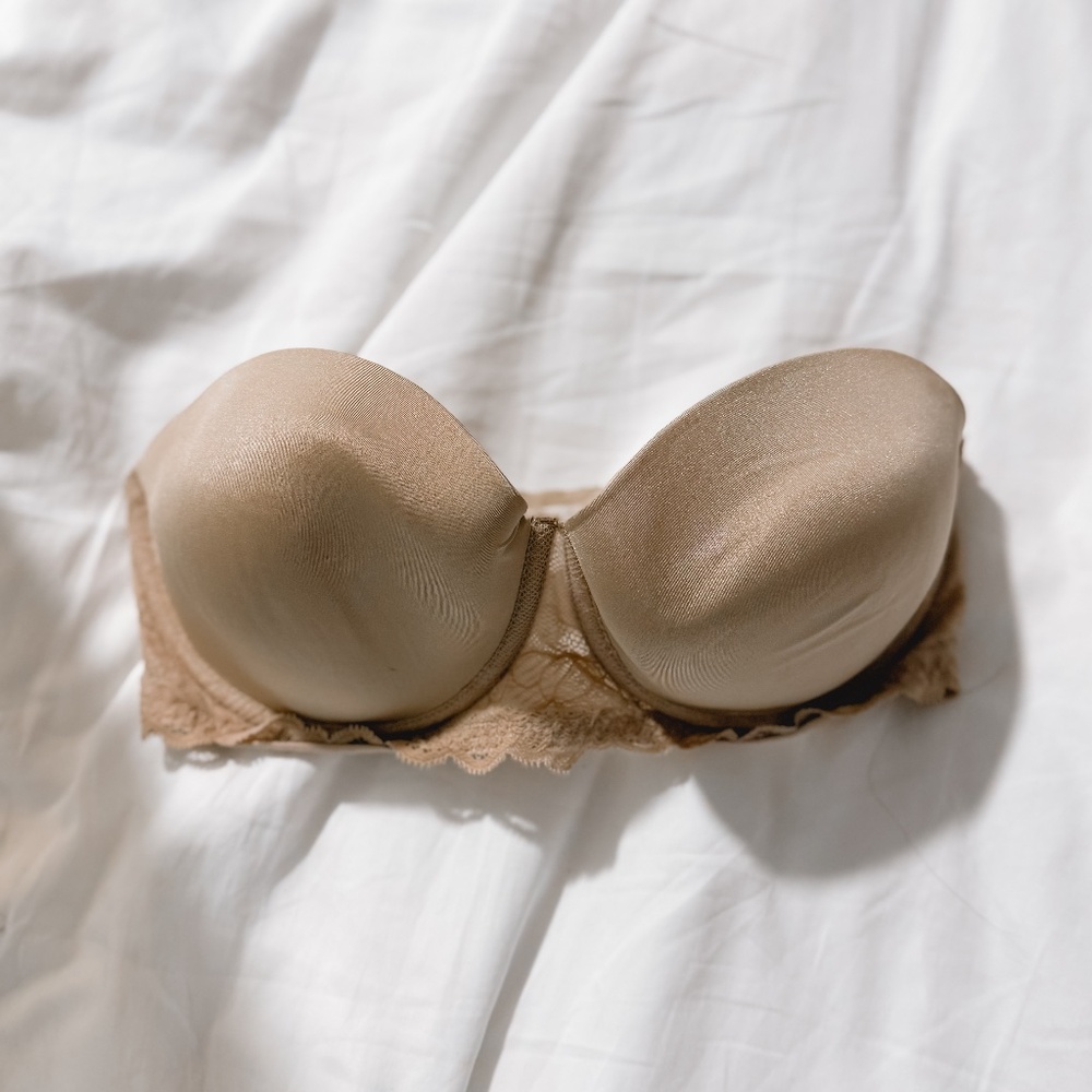 Calvin Klein Nude Strapless Bra with lace lining